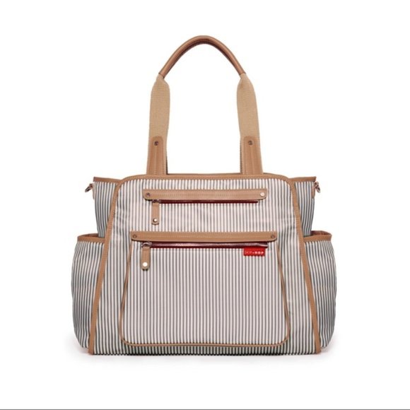 Skip Hop Grand Central Tote Diaper Bag - Picture 6 of 6